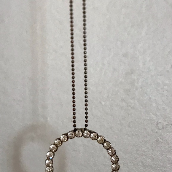 Jewelry - Elegant Silver Pendant Necklace